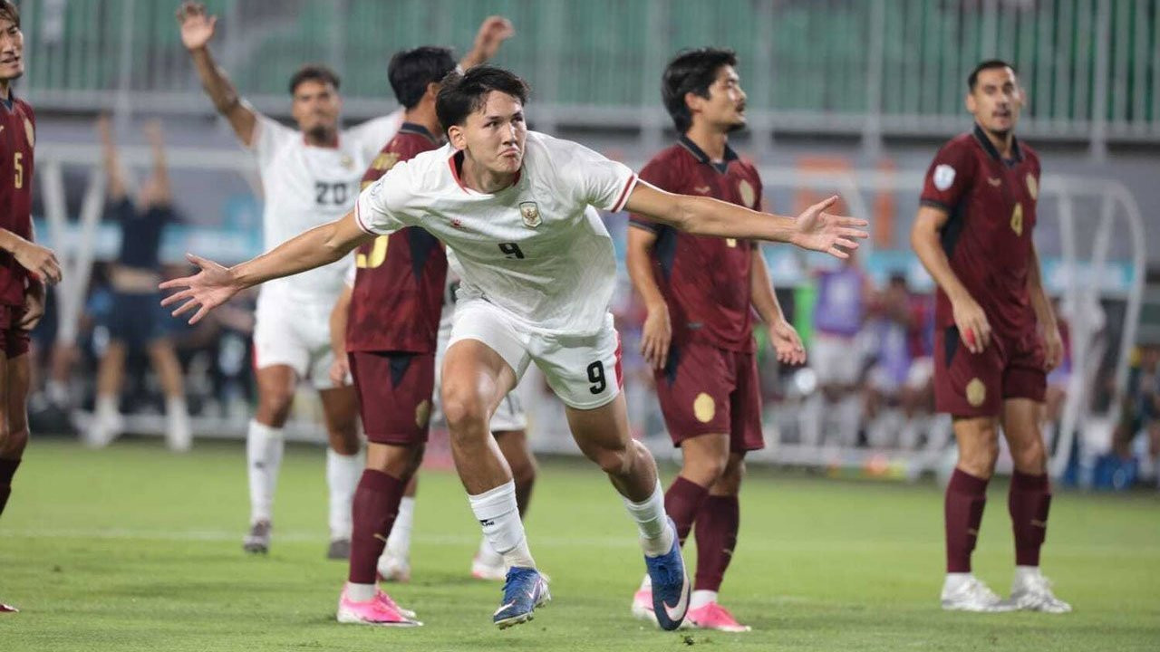Baker đã có màn trình diễn xuất sắc trong trận ra quân. Ảnh: Bola.