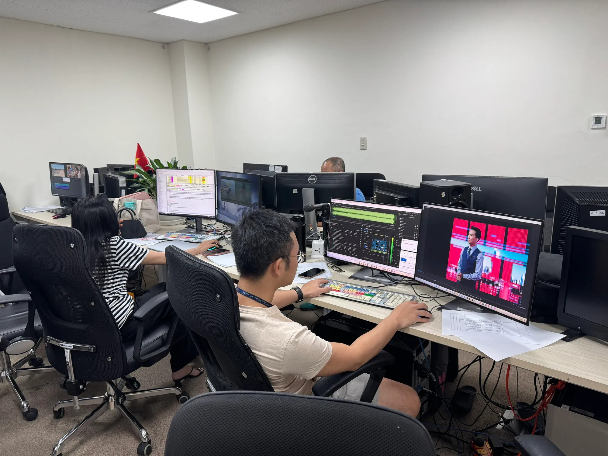 Hậu trường sản xuất chương trình Chính phủ kiến tạo phát triển