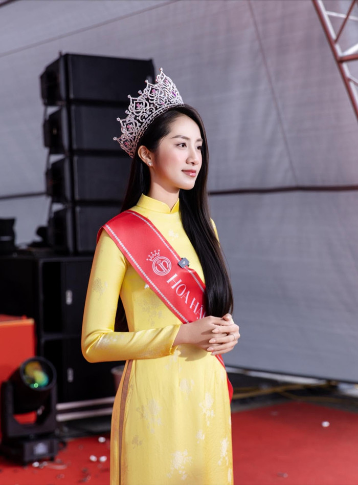 Hà Trúc Linh tích cực tham gia nhiều hoạt động, lịch trình công việc trong nhiệm kỳ của đương kim hoa hậu.