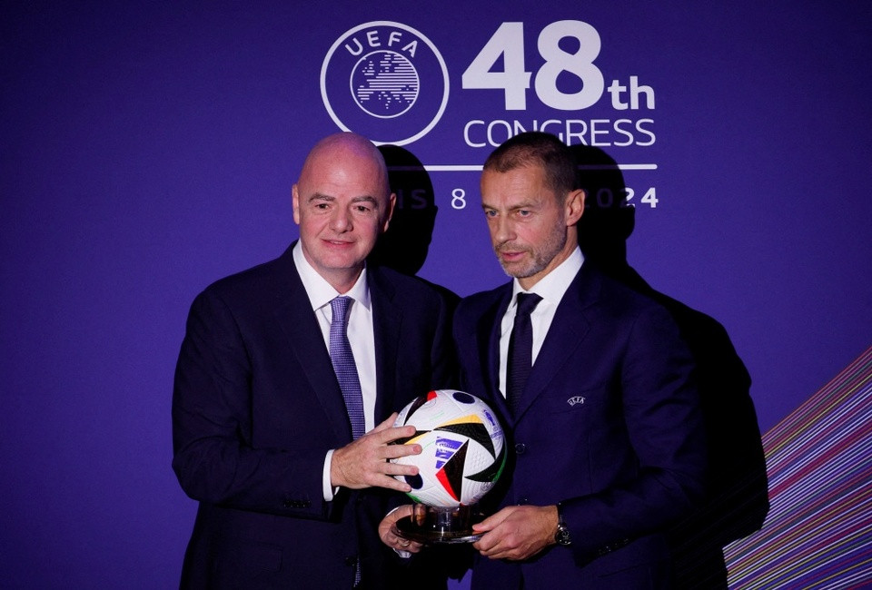 Gianni Infantino chịu sức ép sau kế hoạch bán cổ phần World Cup