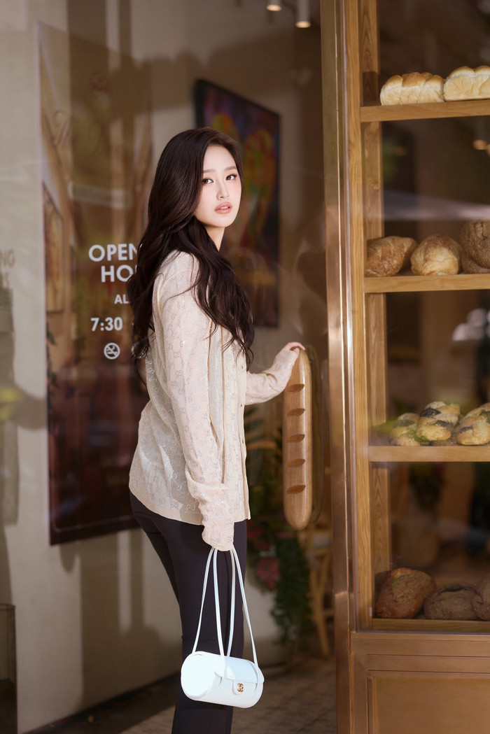 Hoa hậu Mai Phương Thúy ít hoạt động nghệ thuật như trước nhưng vẫn duy trì sức hút với khán giả