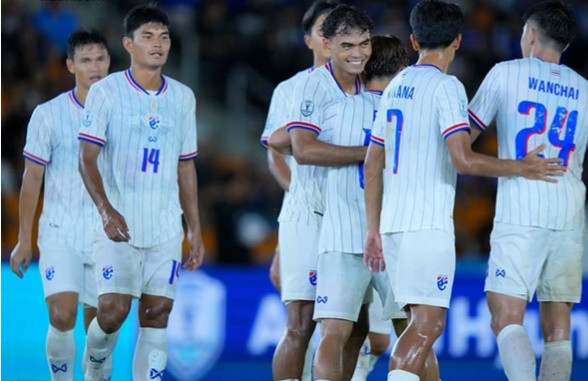 Thái Lan toàn thắng 3 trận nhưng vẫn chưa đảm bảo 100% cơ hội đi tiếp.