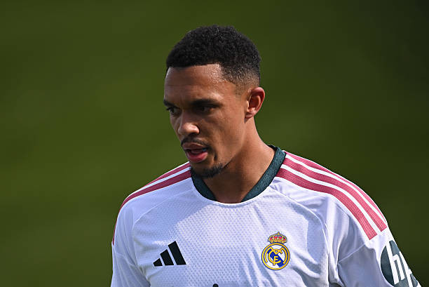 Trent Alexander-Arnold trở lại Real Madrid với trạng thái sung mãn.