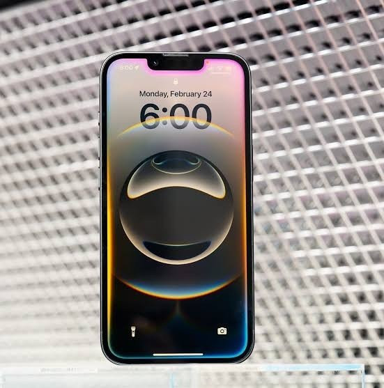 iPhone 16e tối ưu hiệu năng và tích hợp cổng kết nối USB-C