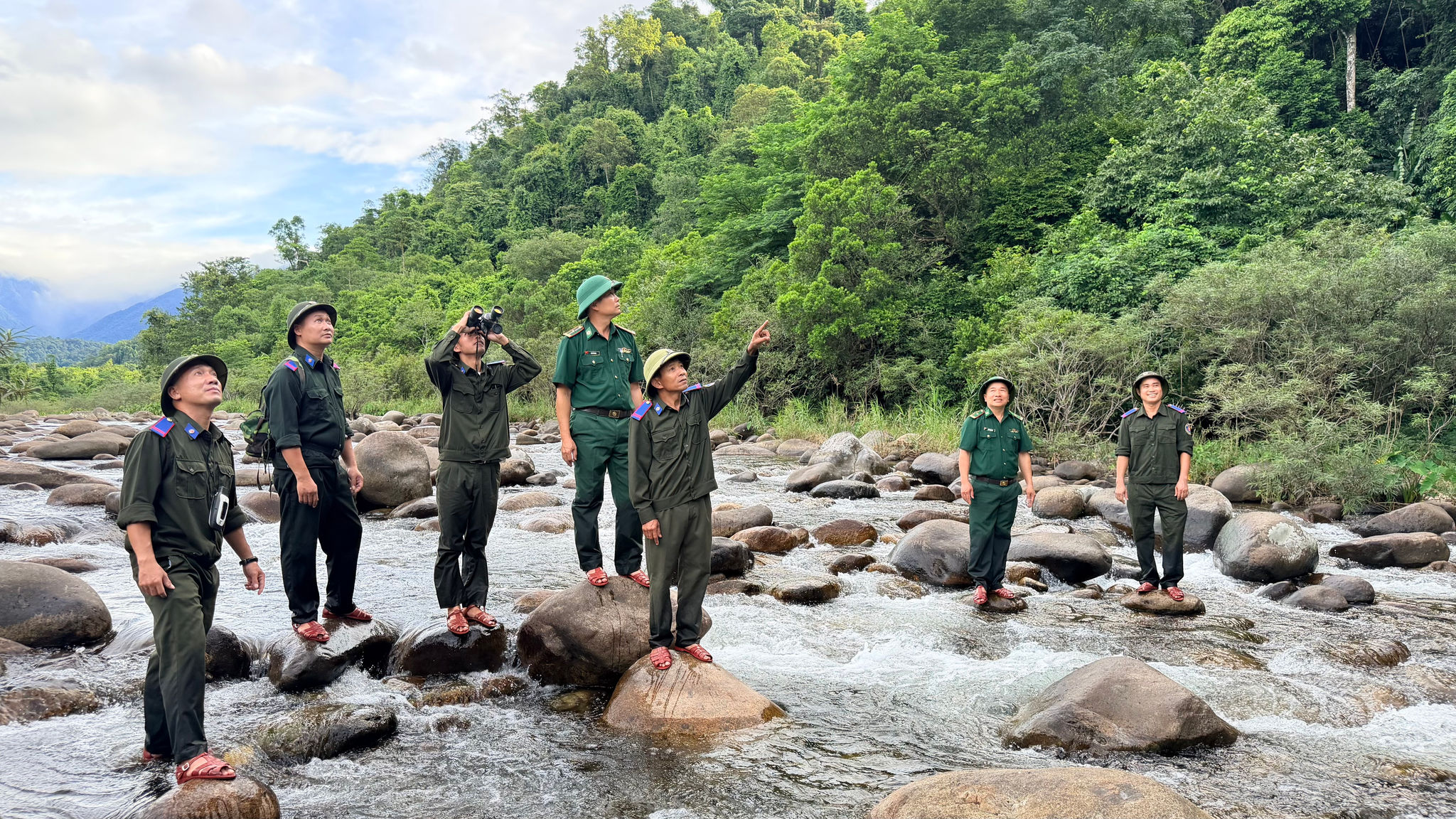 Từ đại ngàn Vũ Quang đến vùng biên xanh