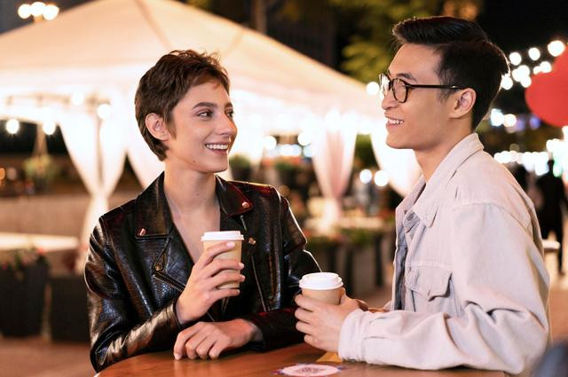 Song Ngư đặc biệt thích những lời nói mang màu sắc lãng mạn như lời hứa sẽ luôn ở bên, những câu khen ngợi khiến nàng cảm thấy mình đặc biệt. Ảnh minh họa