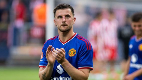 Mason Mount gặp chấn thương trong trận giao hữu tiền mùa giải của Manchester United
