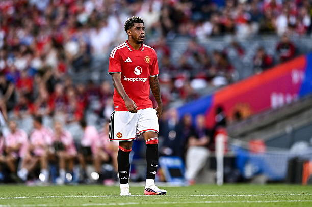 Santos sẽ là mỏ neo của Man Utd mùa tới. Ảnh: Getty Images.