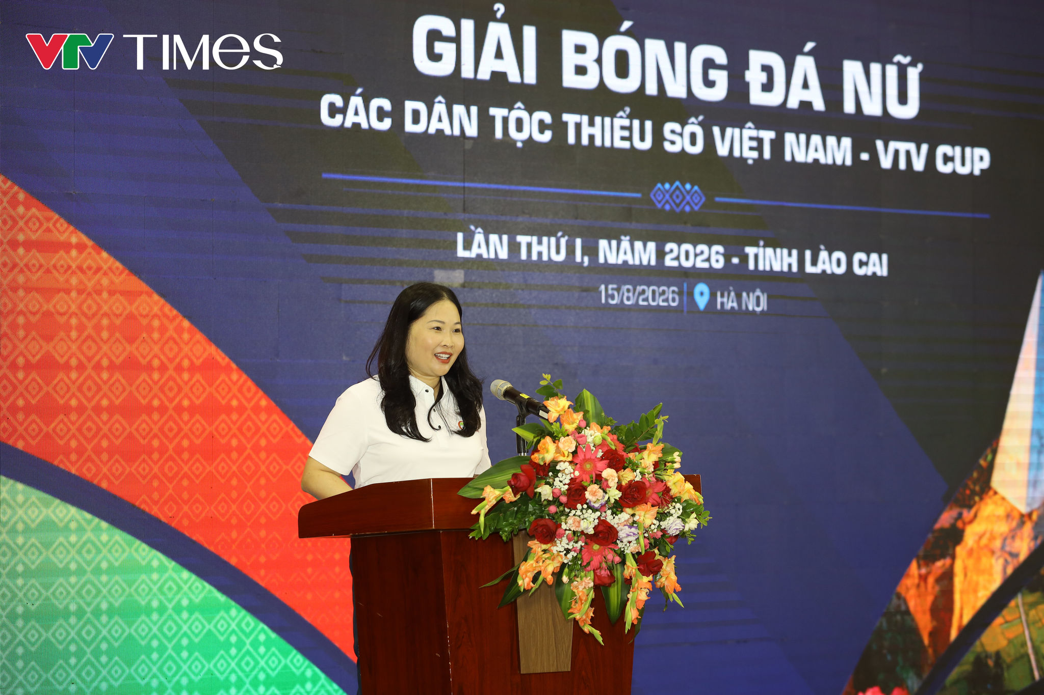 Bà Vũ Thị Hiền Hạnh phát biểu cam kết công tác tổ chức giải đấu tại Lào Cai.