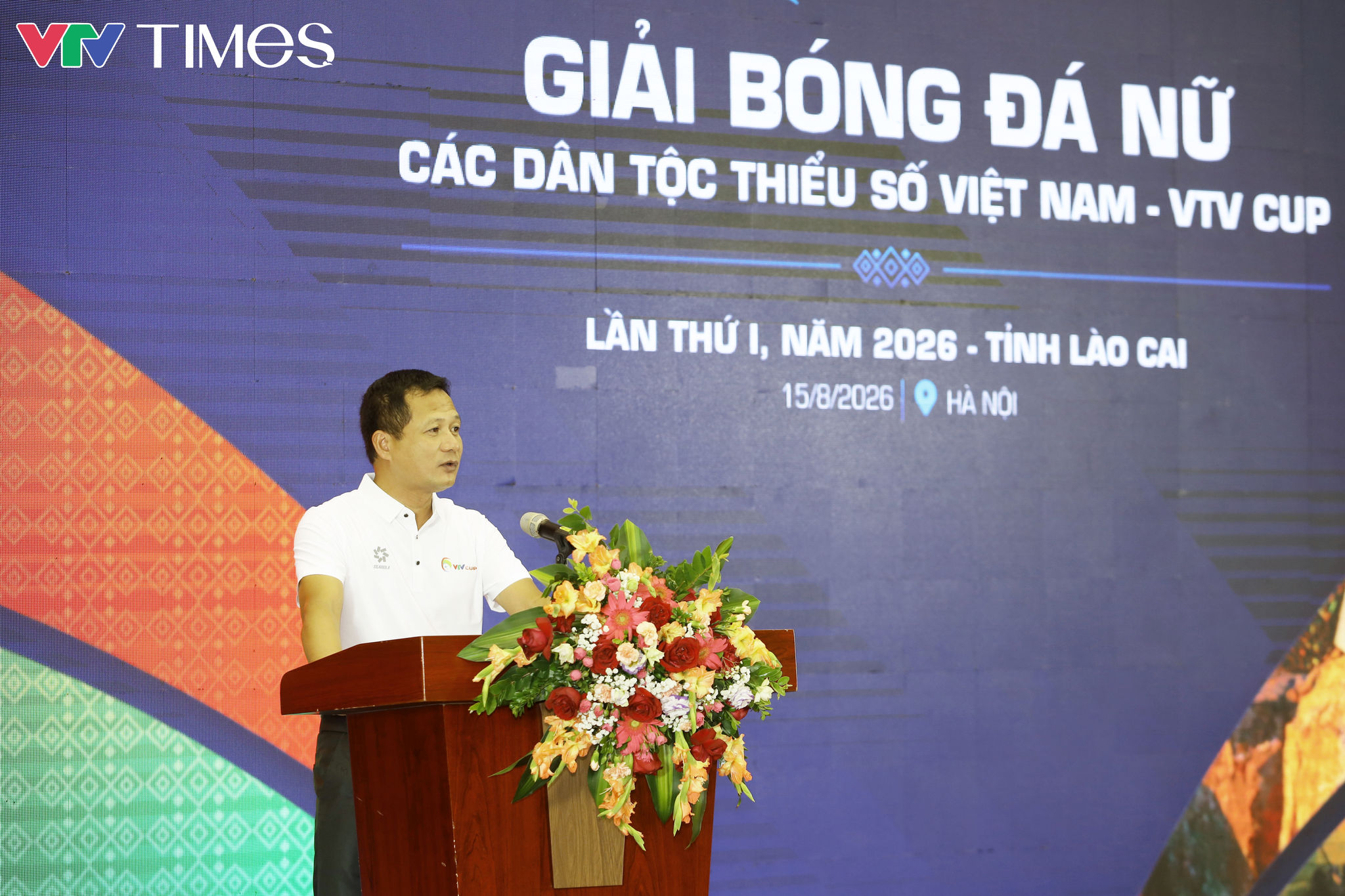 Ông Đỗ Đức Hoàng phát biểu tại lễ công bố Giải Bóng đá nữ các dân tộc thiểu số VTV Cup 2026.