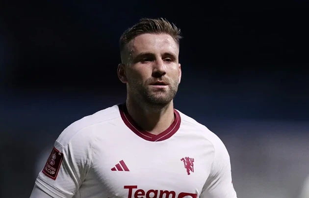 Shaw bị xem là điểm yếu của Manchester United ở cánh trái