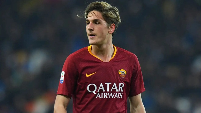 Zaniolo từng nổi danh trong màu áo AS Roma.