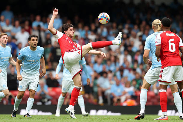 Tuyến giữa của Man City bị Arsenal lấn át. Ảnh: Getty Images.
