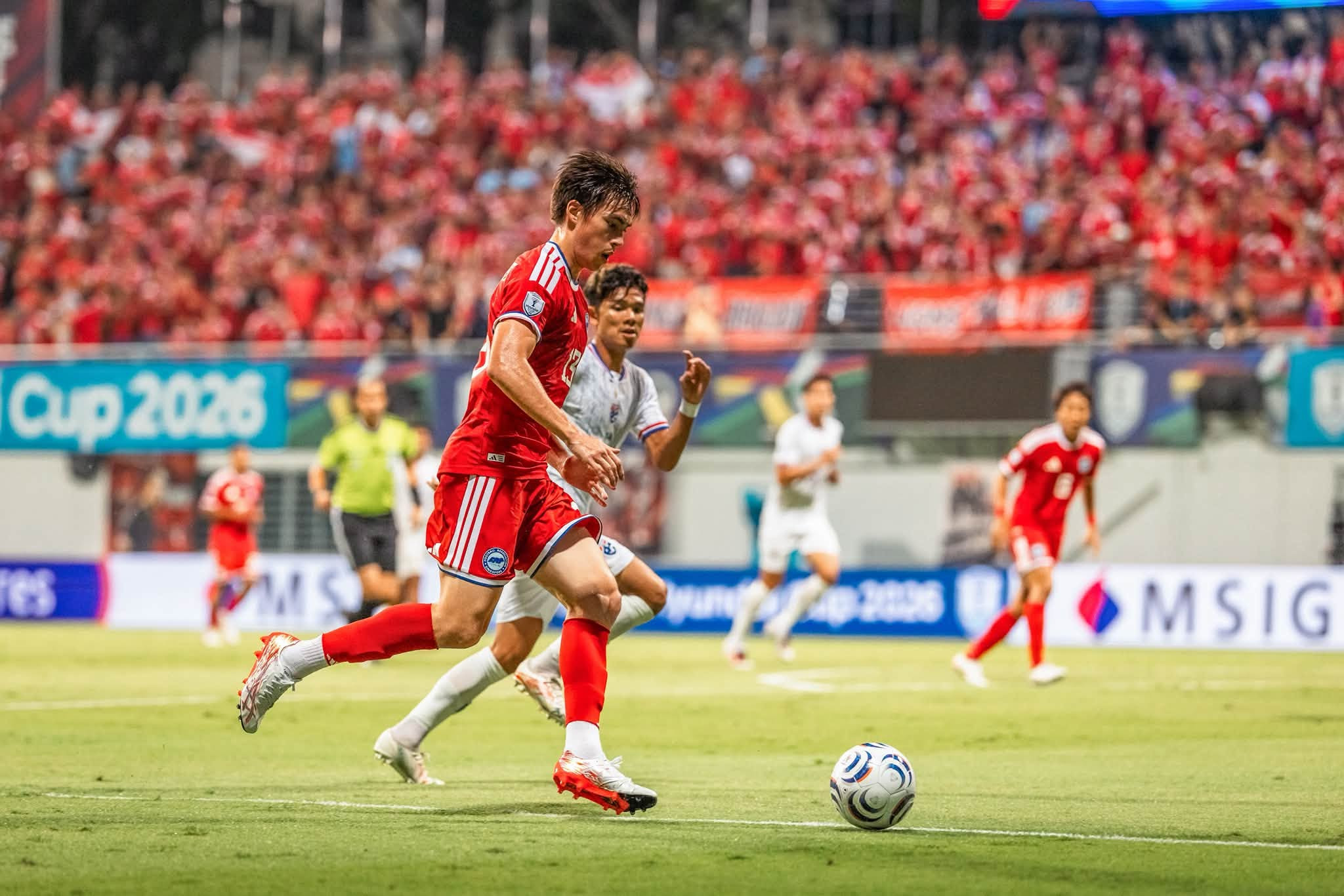 Singapore đã thua đậm ở lượt đi trên sân nhà