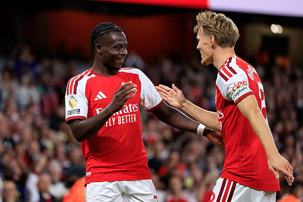 Arsenal khởi đầu suôn sẻ tại Ngoại hạng Anh mùa này