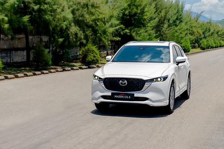 Thiết kế đầu xe Mazda CX-5