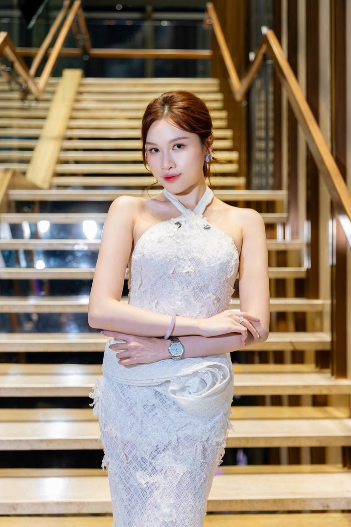 Từ trải nghiệm cá nhân, Thanh Thanh Huyền gửi gắm 3 điều đáng suy ngẫm đến những bạn trẻ đang ngồi trên ghế nhà trường. Ảnh: FBNV