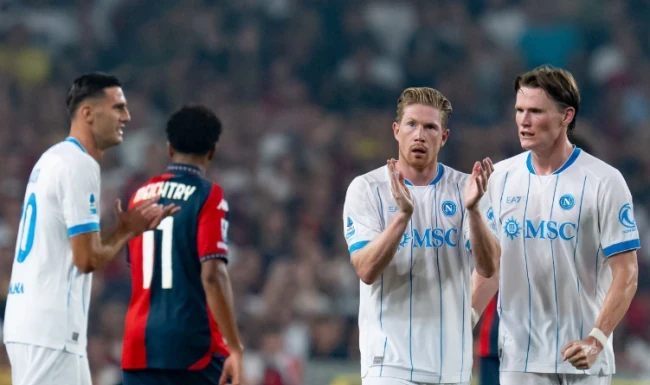 De Bruyne tỏa sáng giúp Napoli đánh bại Genoa 2-0 tại Serie A