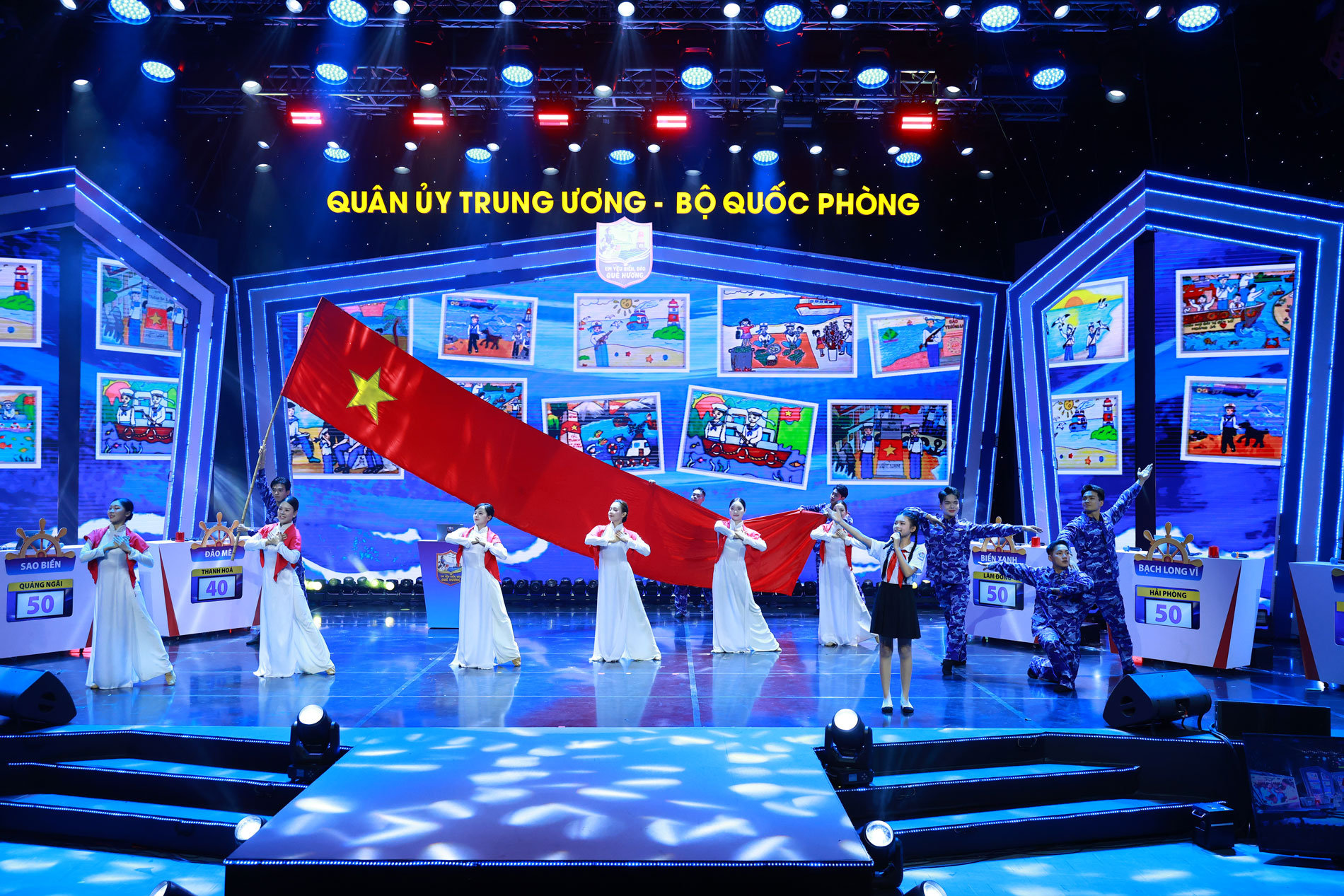 Văn nghệ tại Chung kết cuộc thi Em yêu biển đảo quê hương