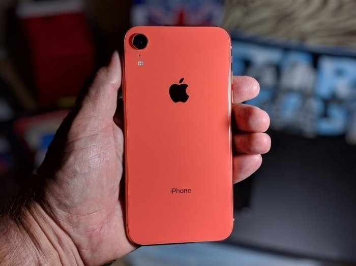 iPhone XR và iPhone 11 sở hữu thiết kế tai thỏ cùng bảo mật Face ID