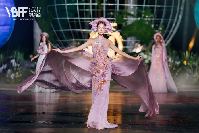 Bảo Ngọc được đánh giá là một trong những thí sinh nổi bật của Miss World lần thứ 73.