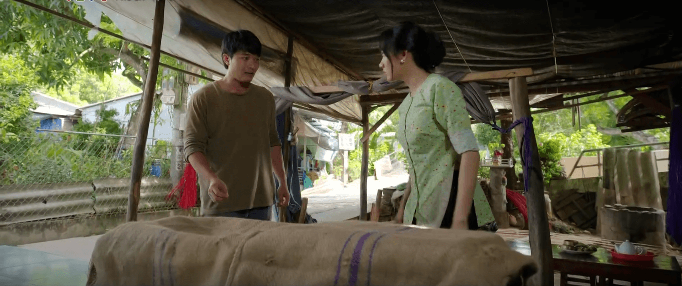 Phù Sa thực hiện công đoạn sơ chế ca cao tươi
