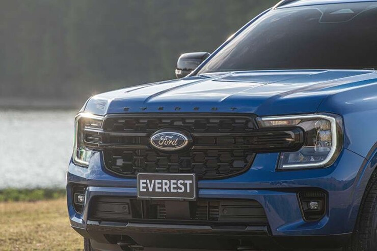 Chi tiết phần đầu xe Ford Everest