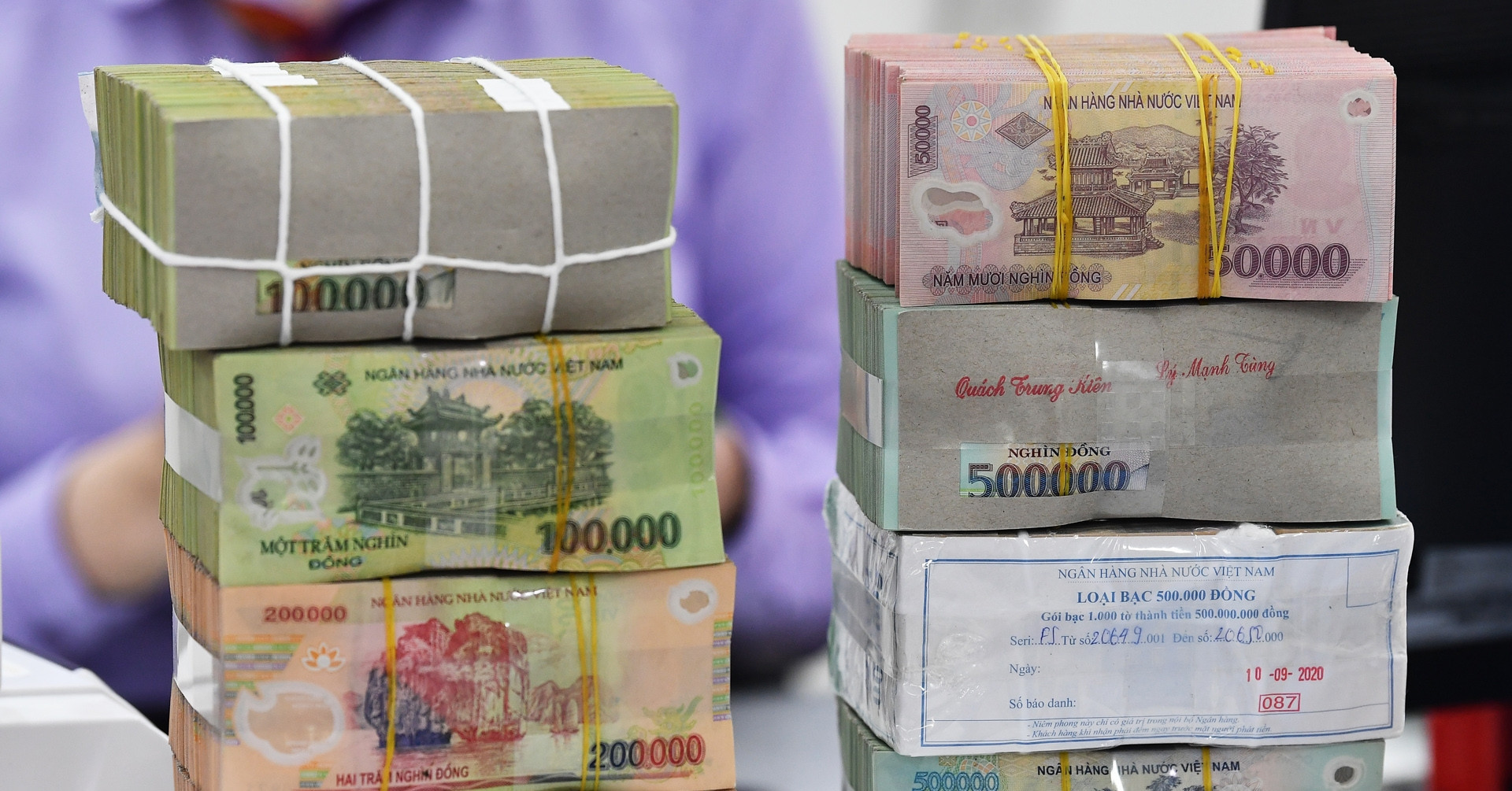 Lãi suất ngân hàng ngày 28/8/2026