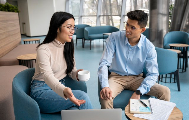 Sư Tử có thể vô tình áp đặt, nói chuyện quá thẳng hoặc khiến người yêu cảm thấy bị xem nhẹ.