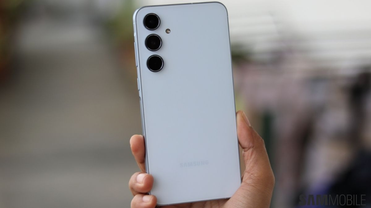 Chiếc Samsung Galaxy A56 cũng nhận được bản vá bảo mật trong đợt này