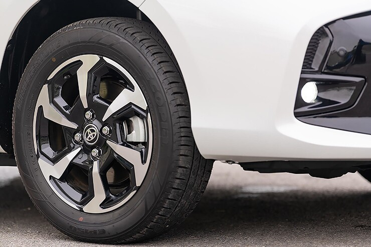 Bộ mâm đúc 15 inch trên Toyota Vios 2026