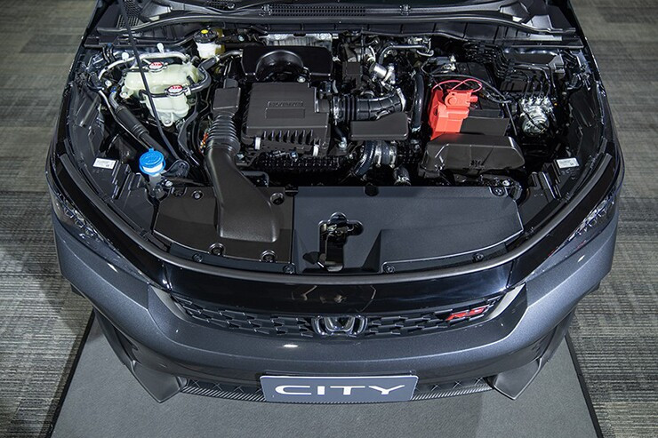 Khoang lái và bảng táp-lô trung tâm của Honda City