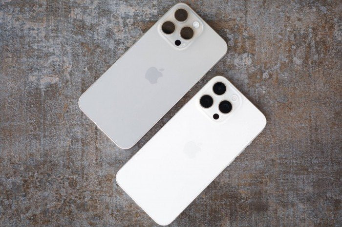 iPhone 15 Pro Max sở hữu khung viền Titan bền bỉ và hiệu năng mạnh mẽ