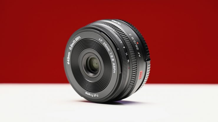 Cổng USB-C cập nhật firmware trên Viltrox AF 26mm F2.8 EVO