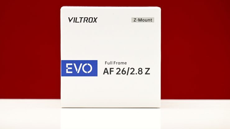 Viltrox AF 26mm F2.8 EVO gắn trên thân máy