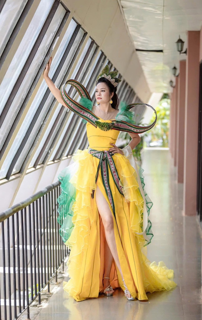 Phượng Zenana chia sẻ về tư duy và kỹ năng làm nghề trên sàn catwalk.
