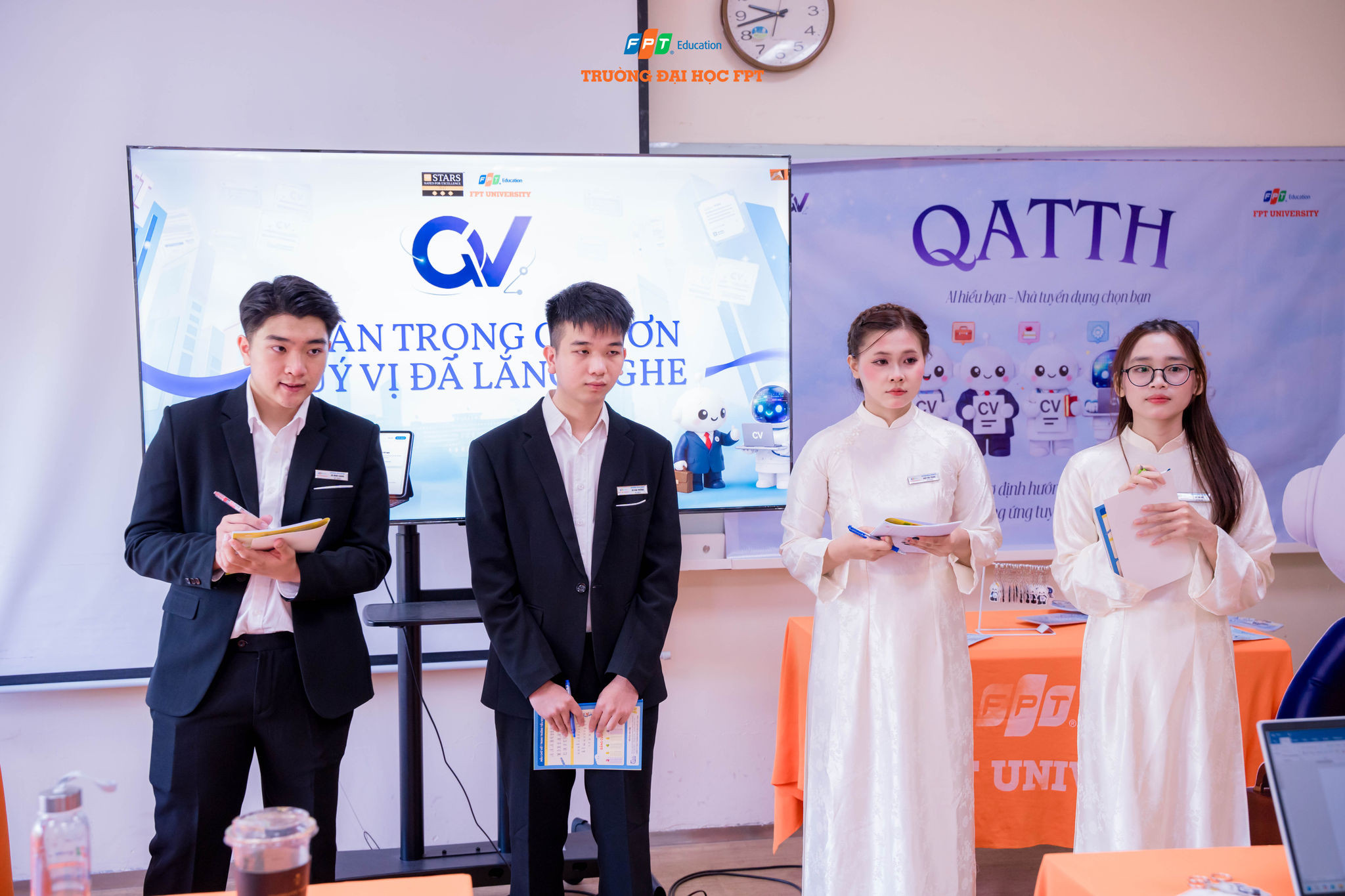 Bốn sinh viên K18 FPTU phát triển nền tảng QATTH
