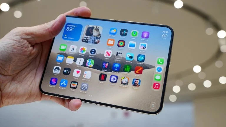 Lớp phủ nano-texture giúp hạn chế dấu vân tay và vết gập trên iPhone Duo