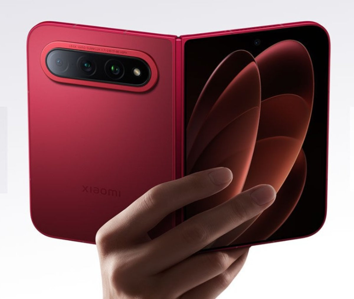 Chi phi thay linh kiện Xiaomi 18 Fold khá cao