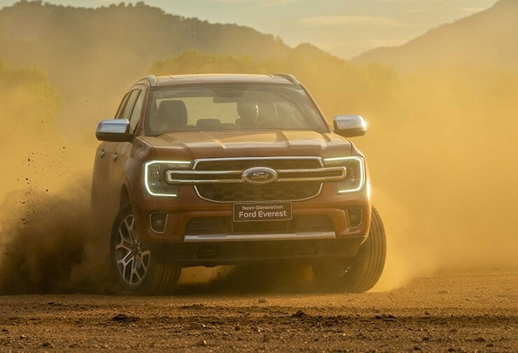 Khả năng vận hành linh hoạt của Ford Everest trên nhiều địa hình
