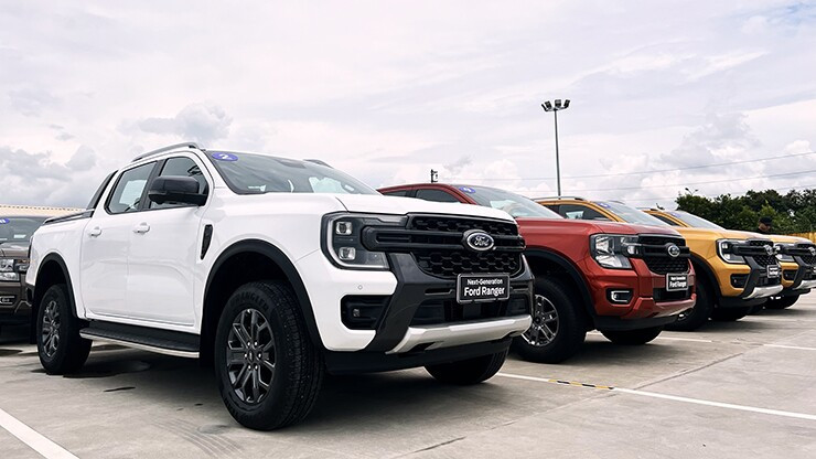 Bán tải Ford Ranger sở hữu diện mạo hiện đại và cơ bắp