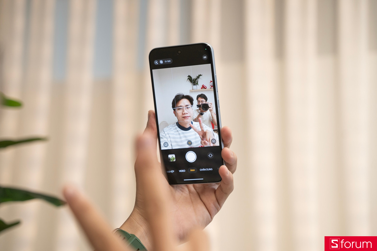 OPPO A7 Pro 5G được thừa hưởng hệ thống camera selfie AI từ dòng Reno