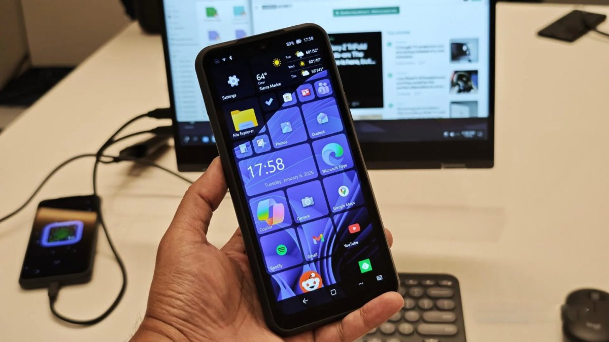 NexPhone có thể chạy 3 hệ điều hành là Android, Linux và Windows