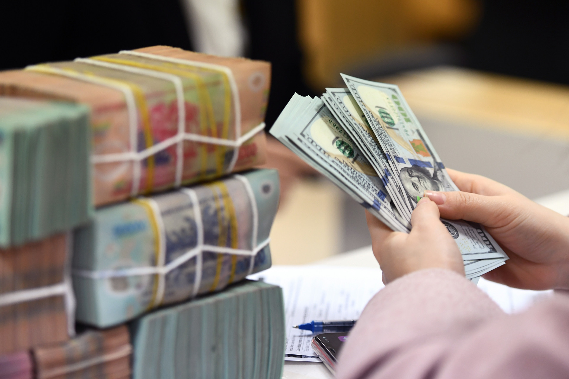 Gửi tiết kiệm lãi suất kép ngân hàng