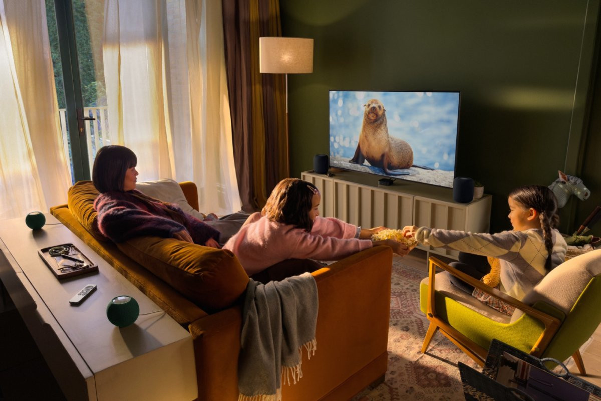 Với Apple TV 4K mới, người dùng có thể tạo ra trải nghiệm âm thanh vòm bốn loa với HomePod