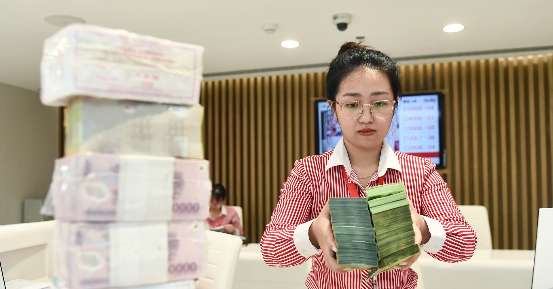 Biến động lãi suất tiền gửi ngân hàng ngày 15/10/2026