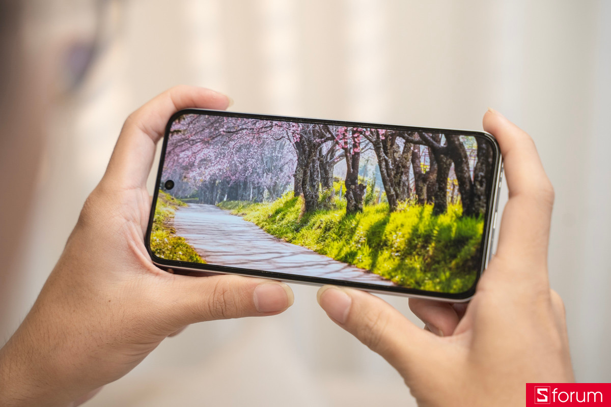 OPPO A7 Pro có pin khủng