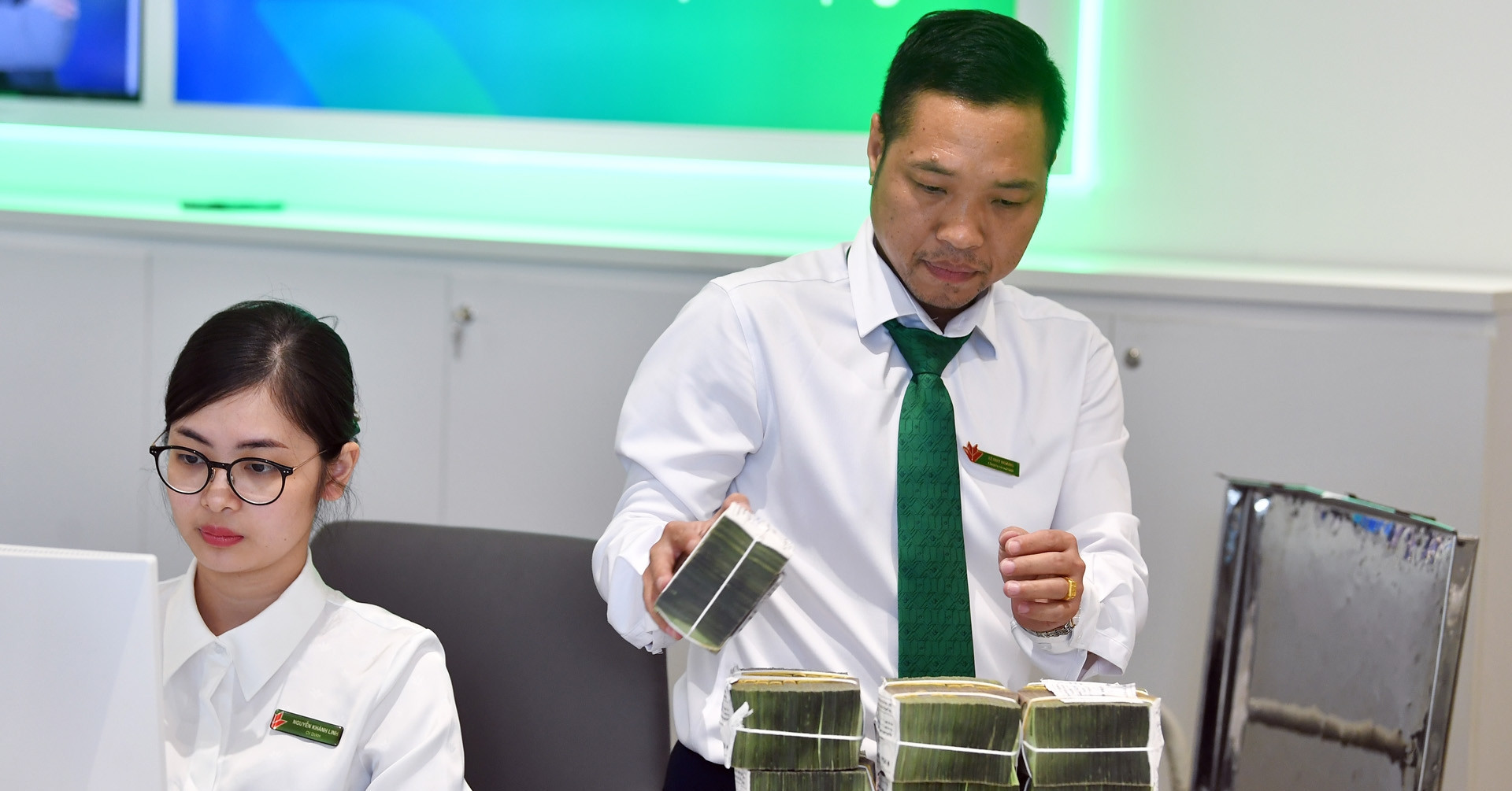 Biểu lãi suất huy động tại các ngân hàng thương mại ngày 26/10/2026