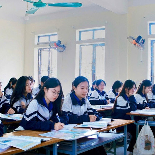 Nhiều kỳ thi đánh giá năng lực: Học sinh cần chọn đúng để không “đuối sức"