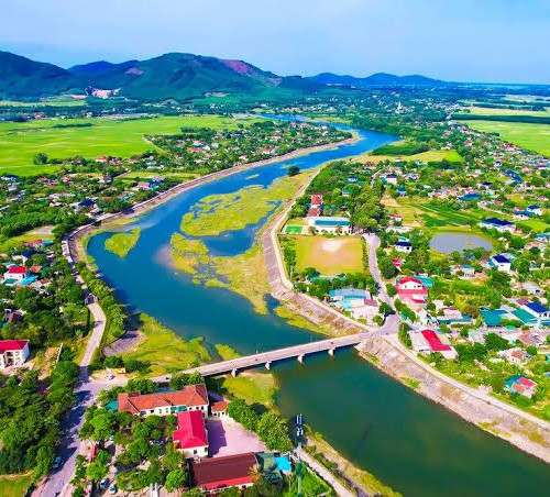 Về Cẩm Lạc, tìm vị quê nhà níu chân du khách